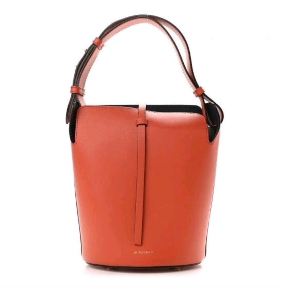 NWT Authentic Burberry Handbag Supple Calfskin Bucket Clementine - Picture 3 of 16